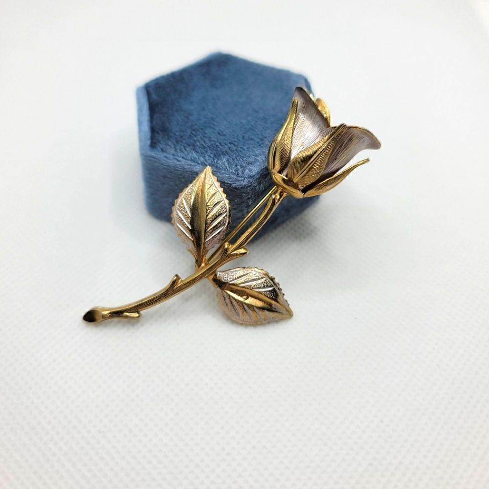 GIOVANNI Vintage Rose Brooch 